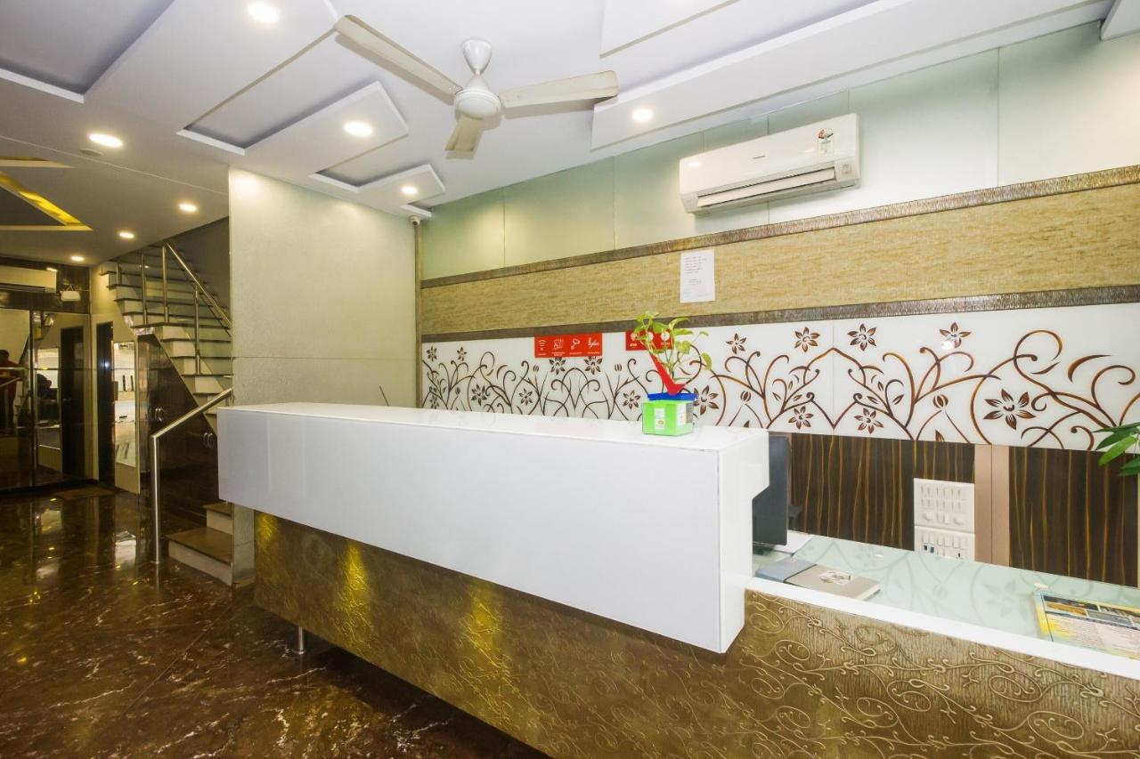 Capital O Hotel Pearl Near Us Embassy Bombay Extérieur photo
