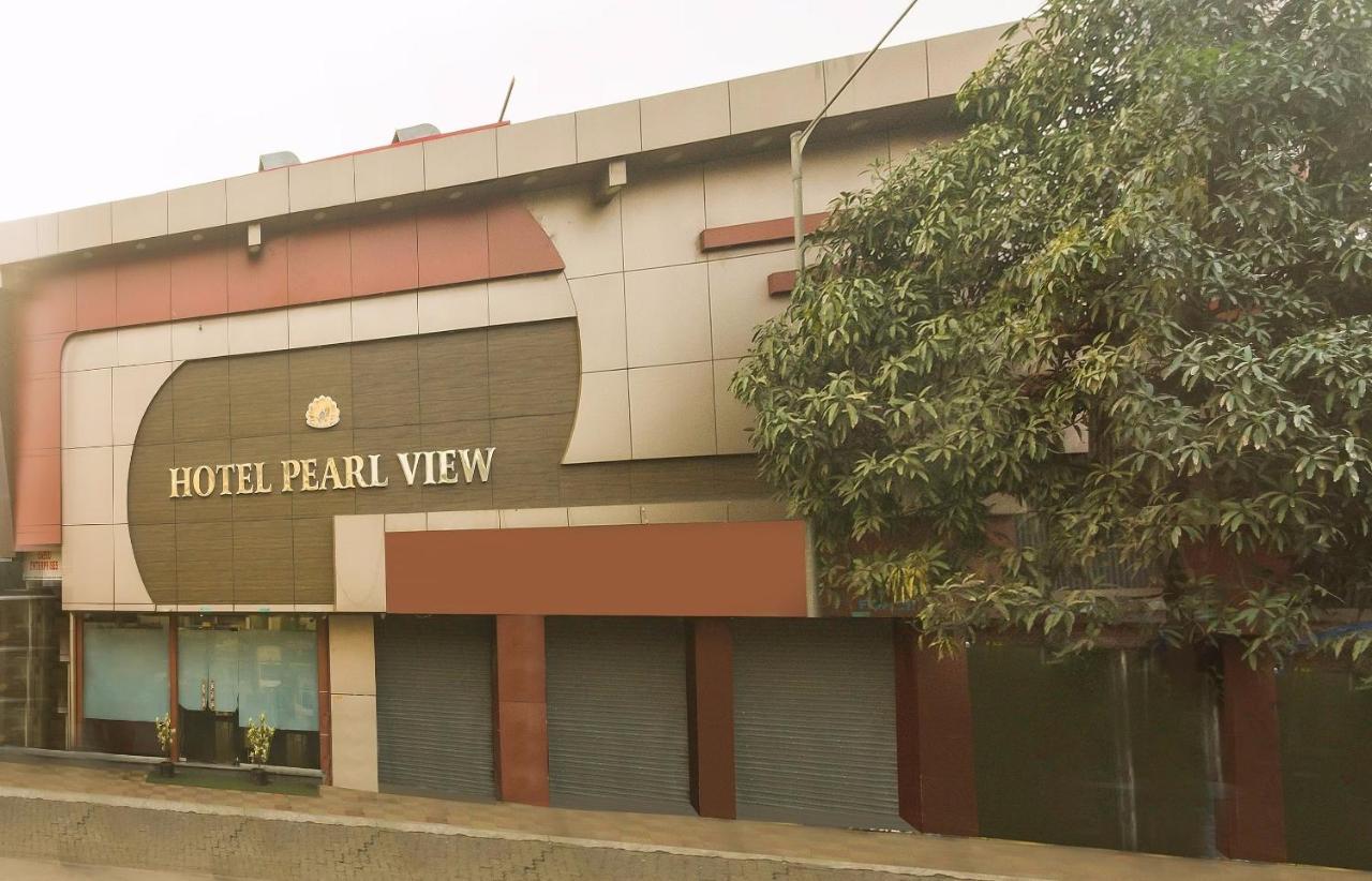 Capital O Hotel Pearl Near Us Embassy Bombay Extérieur photo