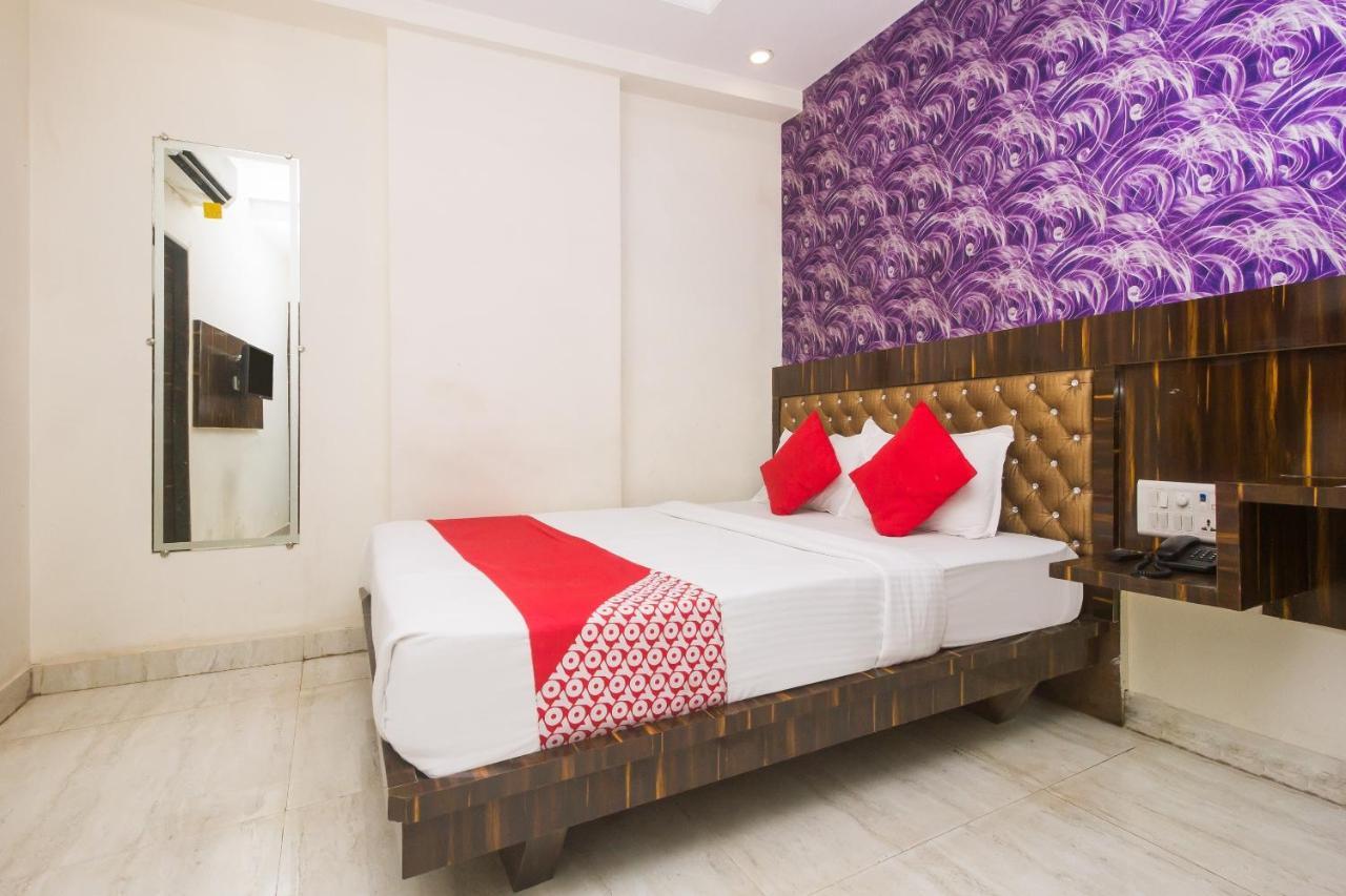 Capital O Hotel Pearl Near Us Embassy Bombay Extérieur photo